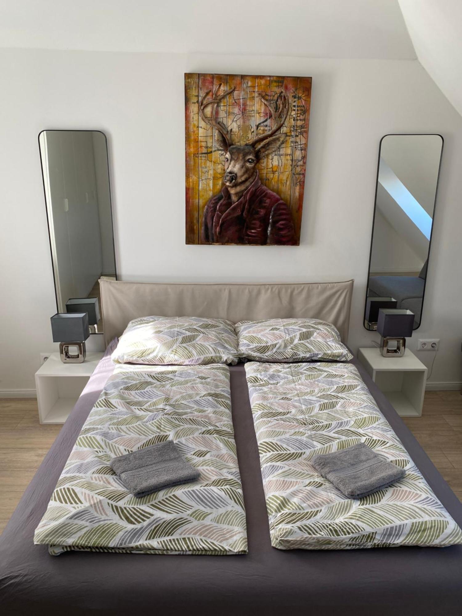 R77 Apartment Downtown - Penthouse Budapest Eksteriør billede
