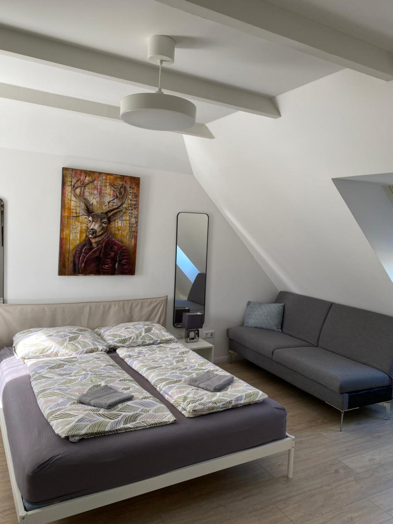 R77 Apartment Downtown - Penthouse Budapest Eksteriør billede