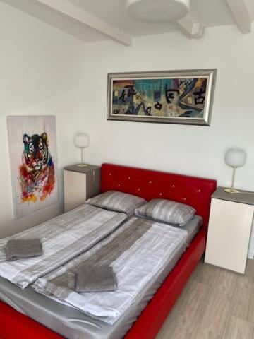 R77 Apartment Downtown - Penthouse Budapest Eksteriør billede